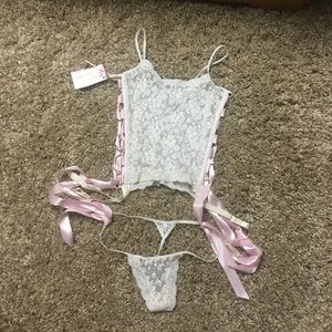 Bustier with pink side ribbons 🎀